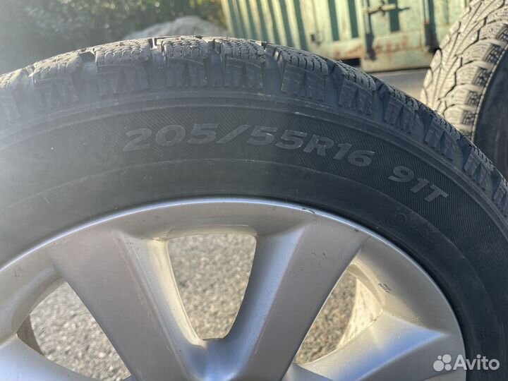 R16 Hankook Winter I'Pike W409 205/55, PCD 5x100 DIA 54.1