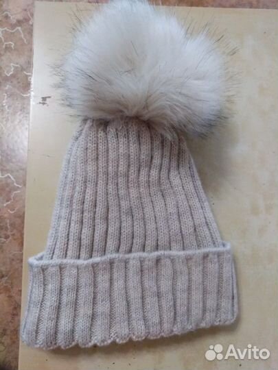 Продаю шапку вязянную новую