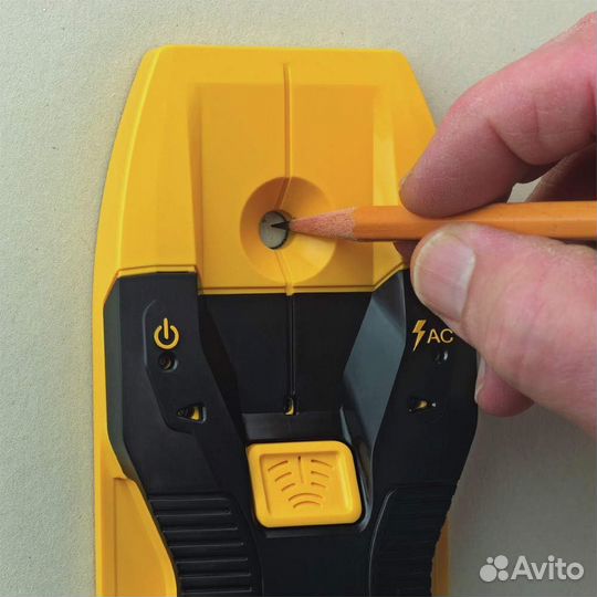 Детектор – сканер проводки Dewalt DW0100