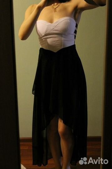 Платье с ассиметричной юбкой