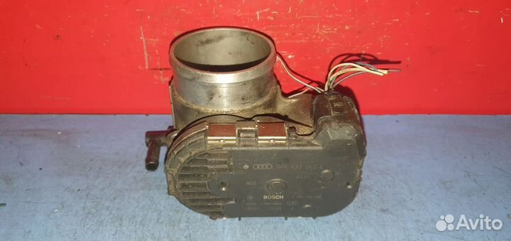 Заслонка дросcельная Volkswagen Audi Skoda