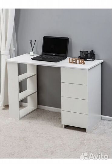 Письменный стол