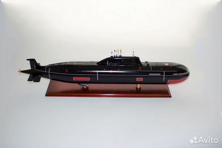 Модель подводной лодки 971 Гепард 1:140 (80см.)