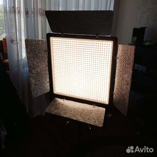 Студийный свет yongnuo YN900 II