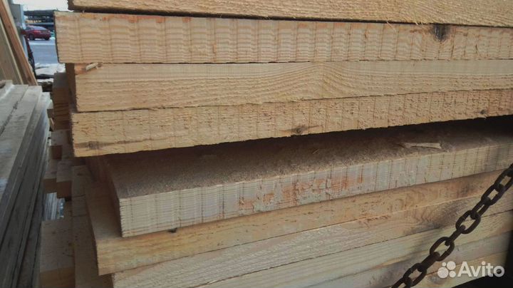 Доски из сосны, прочные и долговечные