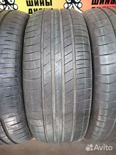 Goodyear EfficientGrip 225/55 R17 101W
