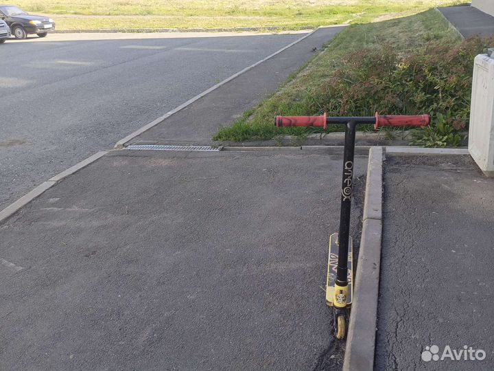 Трюковой самокат