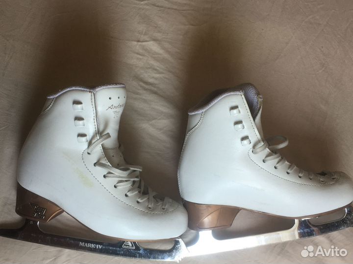 Фигурные коньки risport