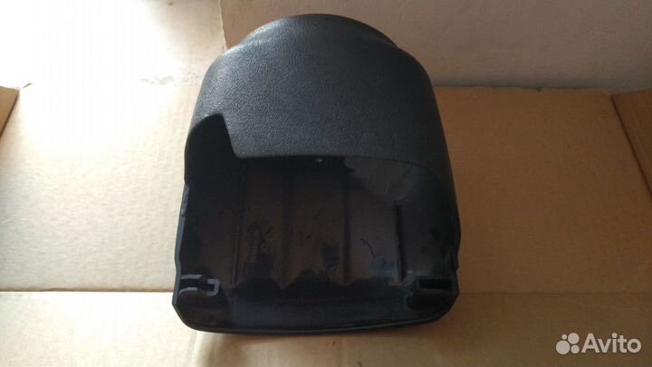 Подрулевой кожух Mercedes