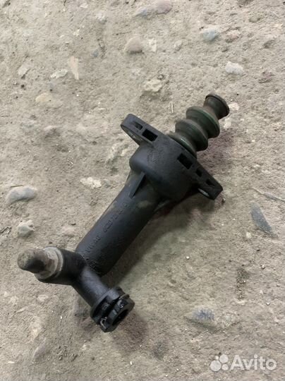 Цилиндр сцепления Skoda Octavia A5