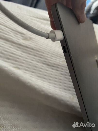 Macbook pro 13 2016 touch bar