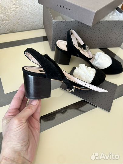 Босоножки женские