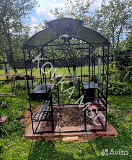 Беседка с мангалом