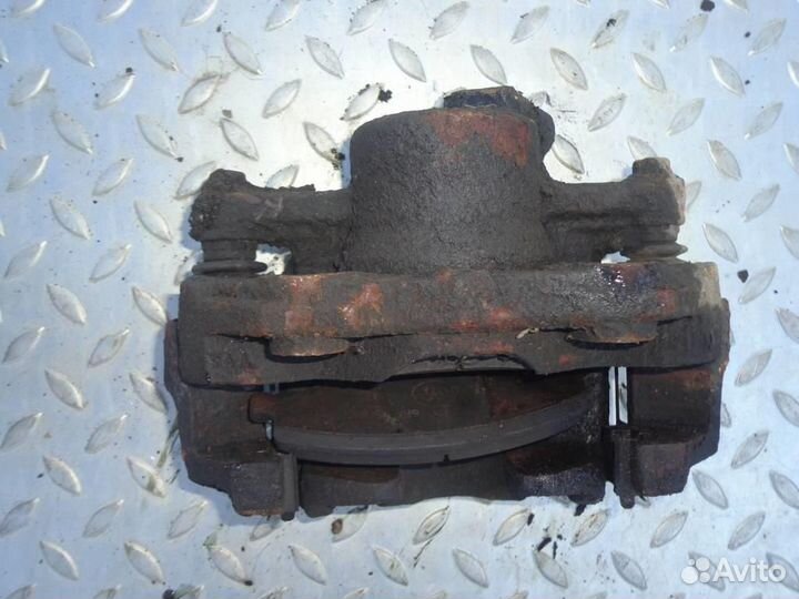 Суппорт передний правый VW Polo 5