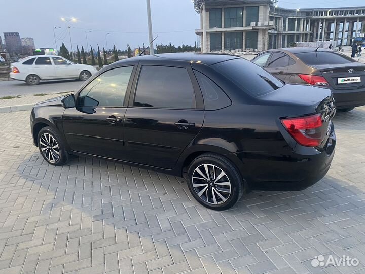 LADA Granta 1.6 МТ, 2022, 35 257 км