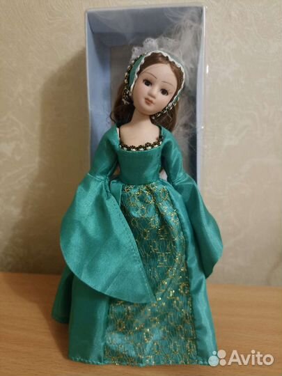 Кукла фарфоровая коллекционная
