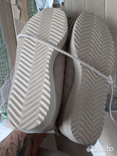 Кроссовки adidas 37