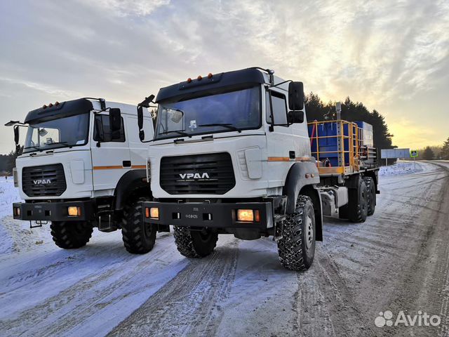 Водитель син 32