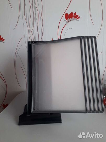 Уголок покупателя