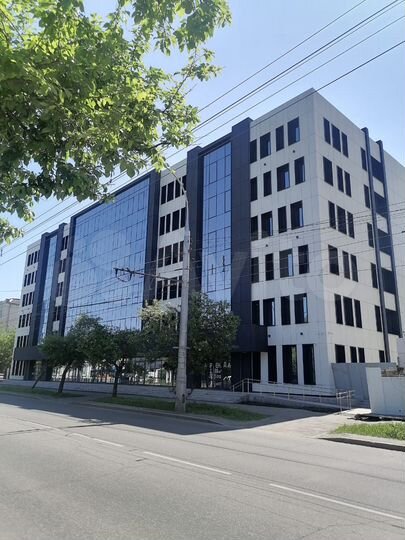 Свободного назначения, 6000 м²