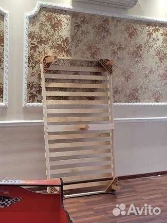 Детская кровать машина