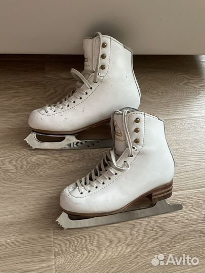 Коньки фигурные Jackson Competitor