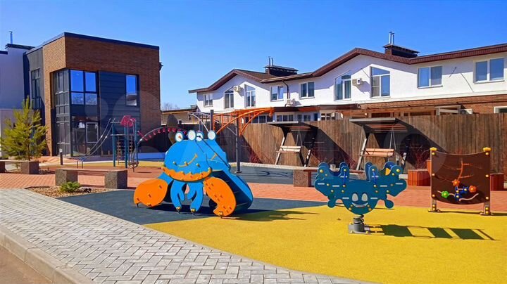 3-к. квартира, 114,1 м², 2/2 эт.