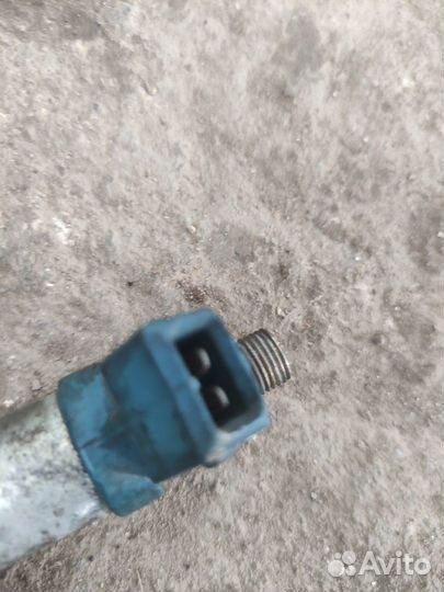 Форсунка к-е джетроник Mercedes-Benz 190 W201