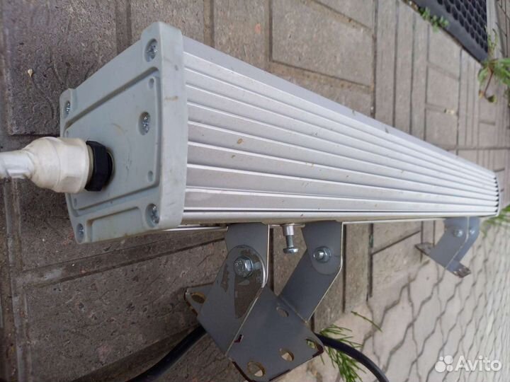 Лампа светодиодная прожектор Svt u-l-120-400