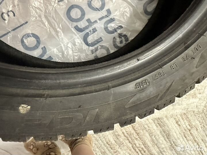 Pirelli Ice Zero 225/45 R19 96T