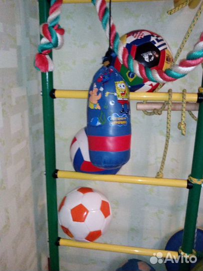 Спортивная стенка для детей