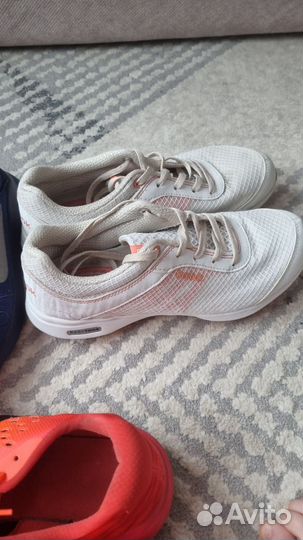 Пакет женских кроссовок