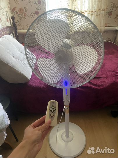 Вентилятор напольный с пультом