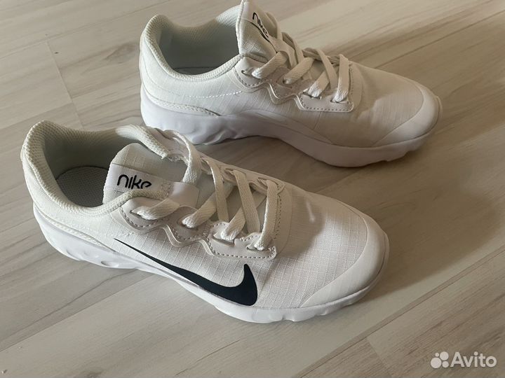 Кроссовки nike