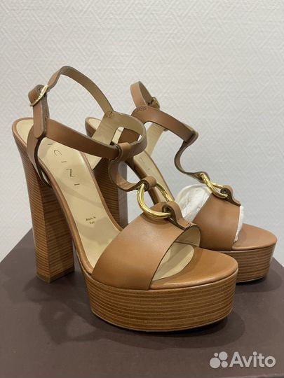 Босоножки Vicini