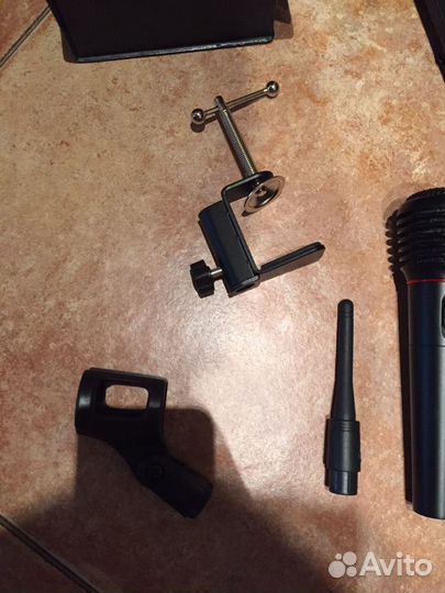 Радиомикрофон Sony WM-388