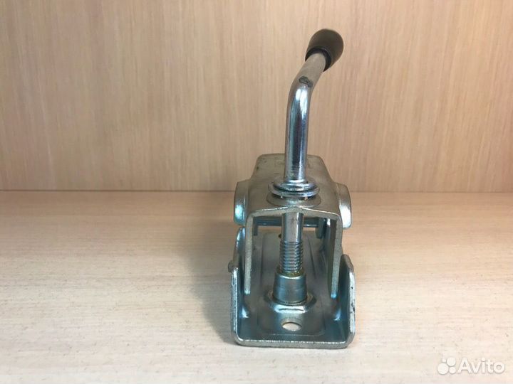 Хомут опорного колеса прицепа D48, 250 кг, С пря