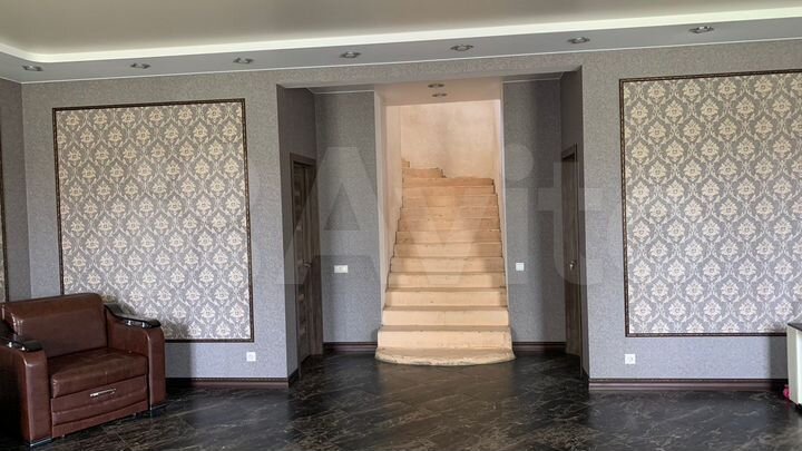 Дом 190 м² на участке 10 сот.