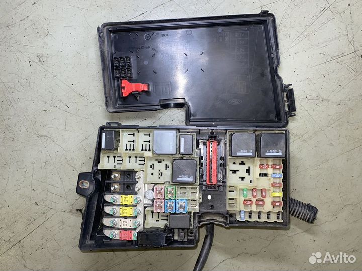 Блок предохранителей Ford Focus ST CB4 3M5T14A142A