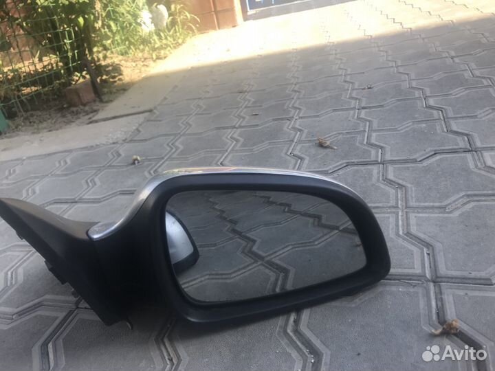 Зеркало левое на Опель астра H