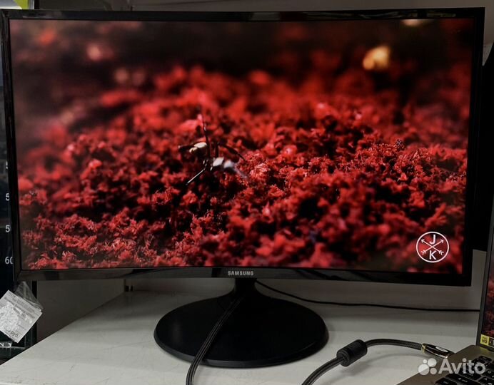 Монитор samsung