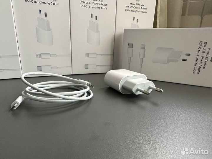 Адаптер Apple 20w + кабель Lightning USB-C
