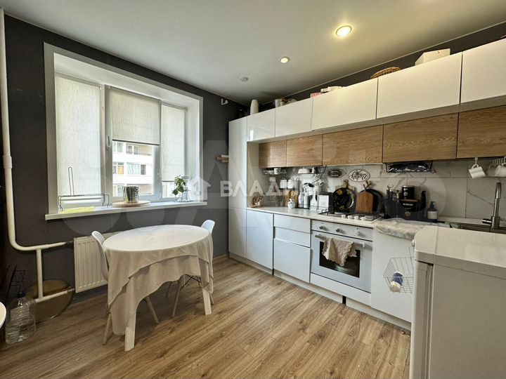 2-к. квартира, 54,3 м², 7/18 эт.