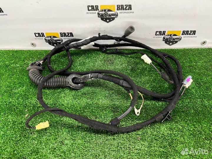 Электропроводка крышки багажника