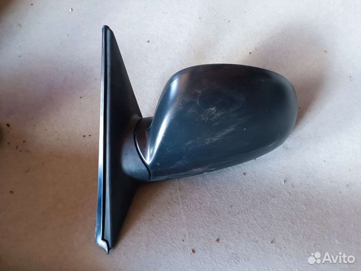 Зеркало левое Hyundai accent