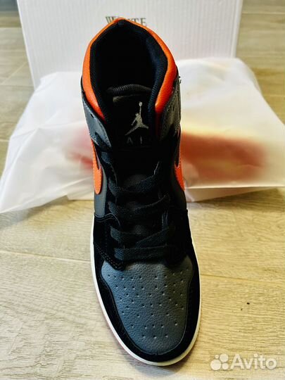 Кроссовки Nike Air Jordan 1 Mid (Gray & Orange)