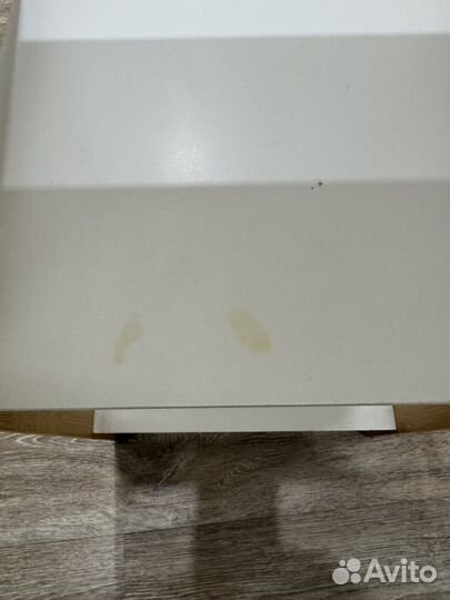 Этажерка на колесиках