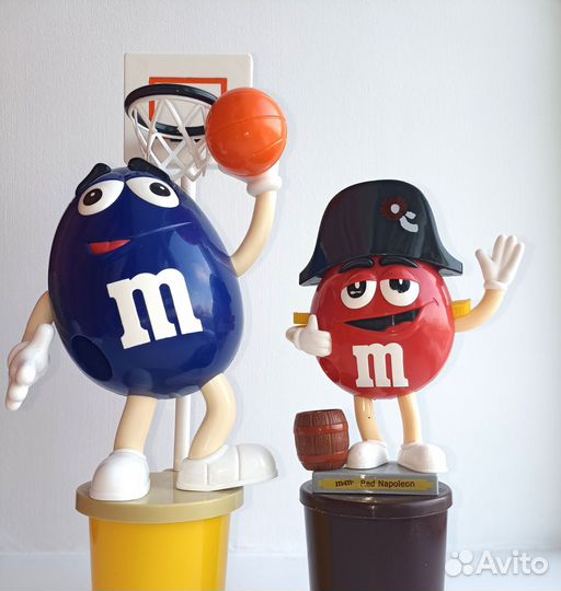 Диспенсер M&M's Синий баскетболист Наполеон