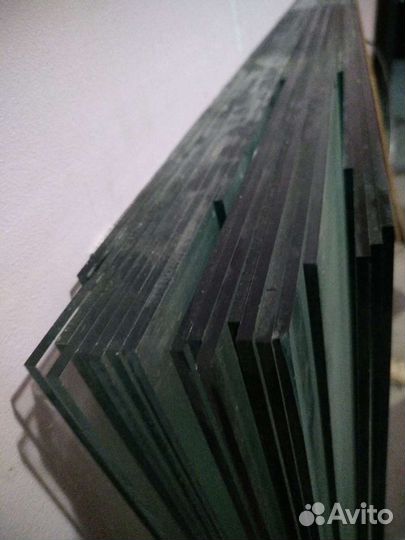 Оконное стекло. Осталось 3шт