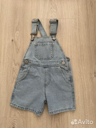 Летний джинсовый комбинезон-шорты